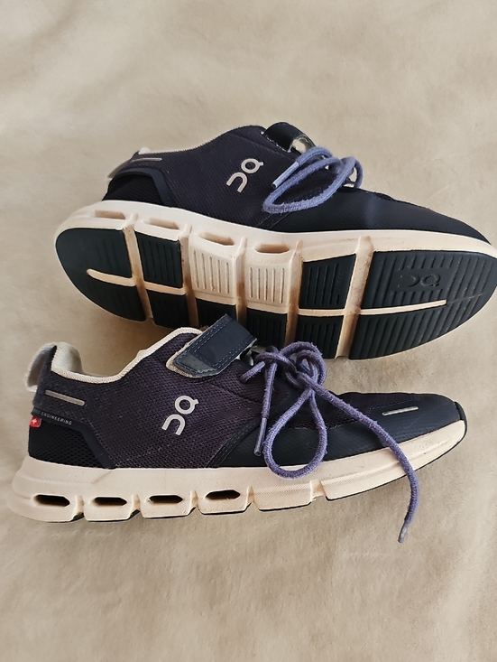 On Running Other - On Running Kid's Athletic Shoes in Navy with Cream Sole